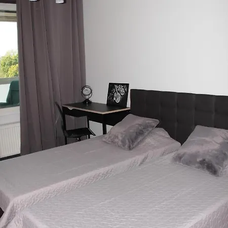 公寓 New Modern 4-room With Big Balcony And Undeground Parking In Center Of 塔林