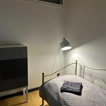 Korter New Modern 4-room With Big Balcony And Undeground Parking In Center Of *