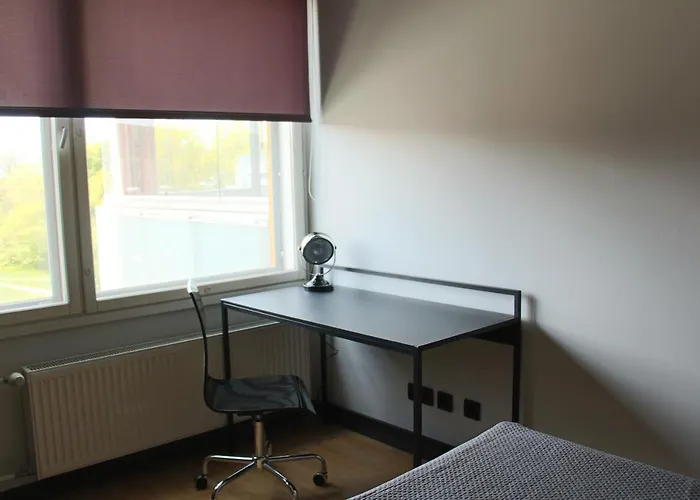 New Modern 4-room With Big Balcony And Undeground Parking In Center Of Apartamento Tallin